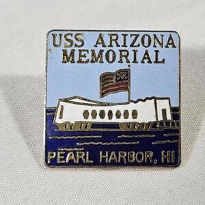 Vtg Enamel USS Arizona Memorial Pearl Harbor HI Pin. Hawaii Honolulu USA